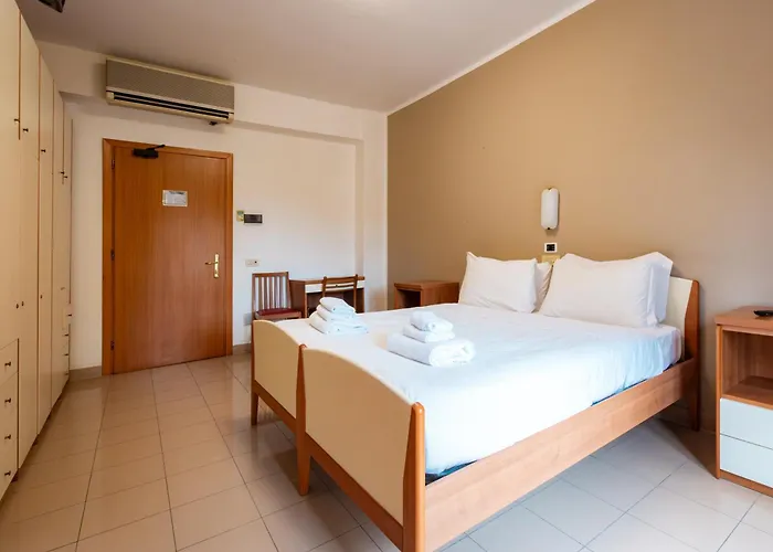 Hostel Ah Roma