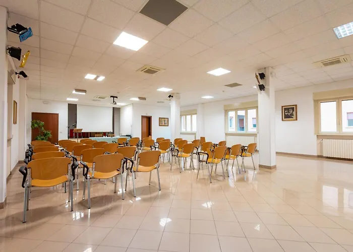 Hostel Ah Roma