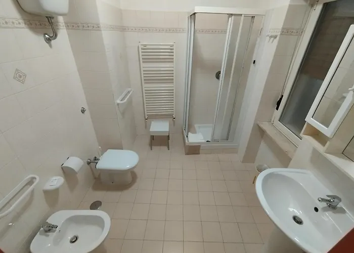 Ah Hostel *